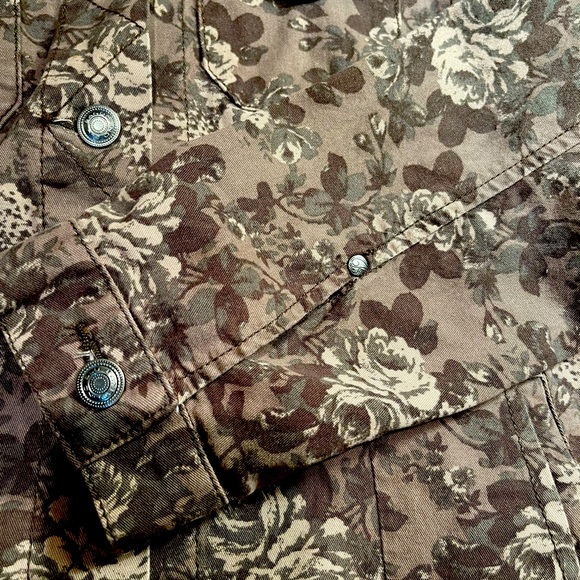 Bandolino denim jacket w/lovely tones of brown cream & grey Size L New, unworn! - Picture 12 of 15